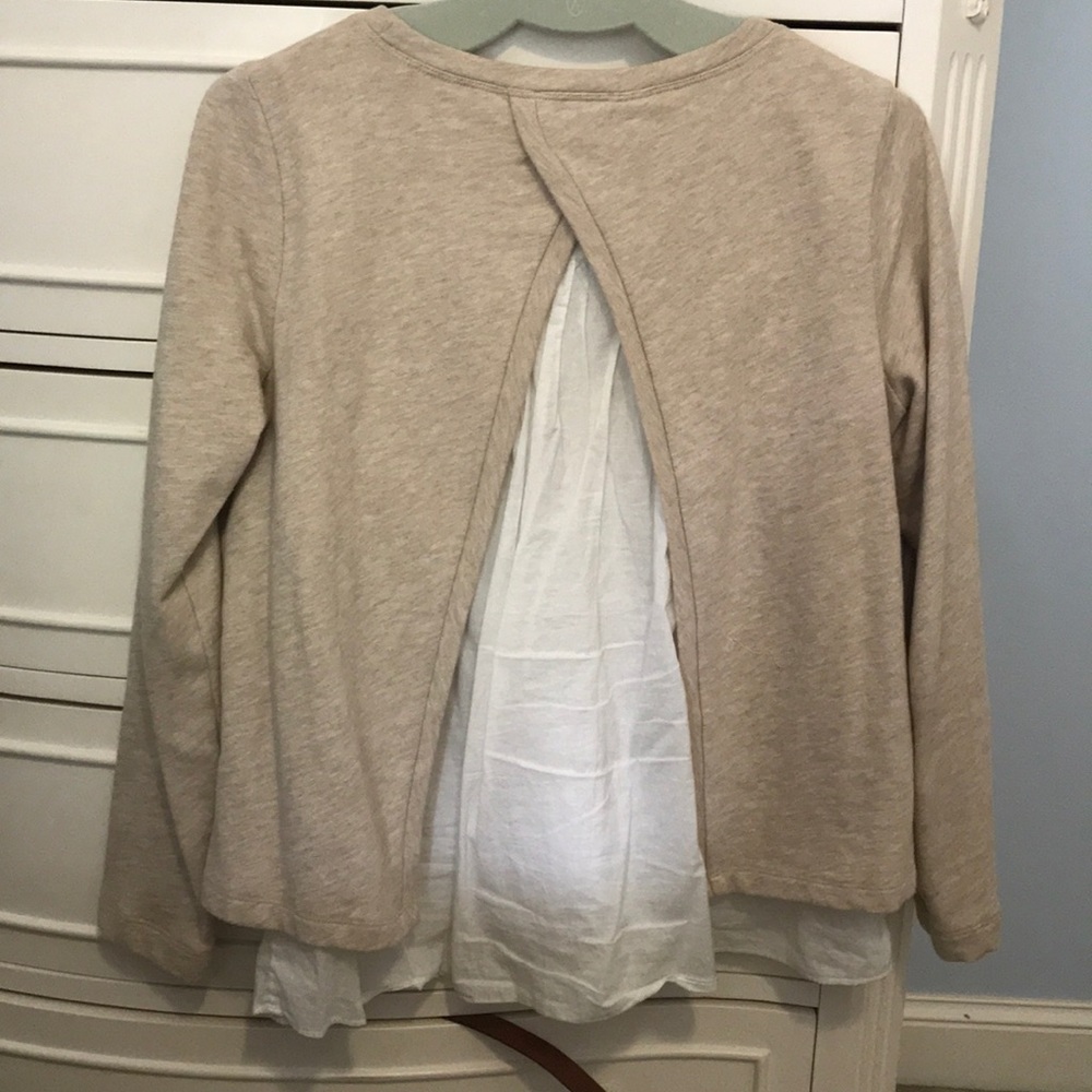 Vineyard Vines sweater